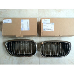 51137064320 BMW 3-Series Chrome Grilles (Pair) 2004-2006 51137064319