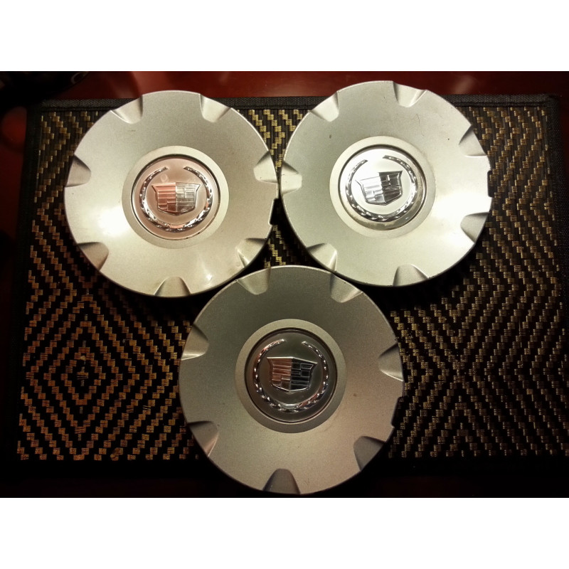 9595438 Cadillac CTS Alloy Wheel Center Cap 2003-2011