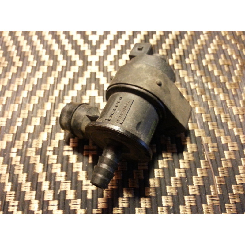 8653908 Volvo S60 Vapor Canister Purge Valve