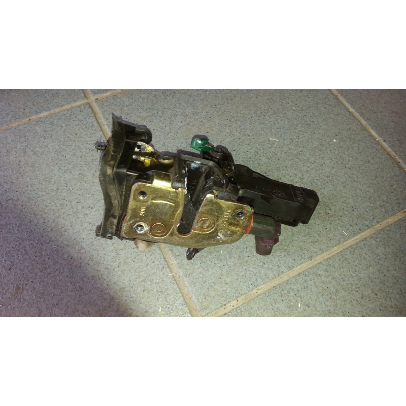 XF1T-10B997-AA Ford Mustang Front Left Door Lock 1999-2004