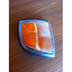 81610-35311 Toyota 4Runner Right Corner Light Lamp 1997-1998