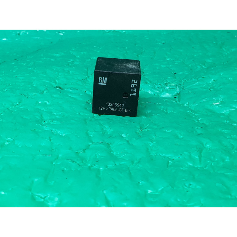 13306942 Cadillac ELR Engine Control Module Relay