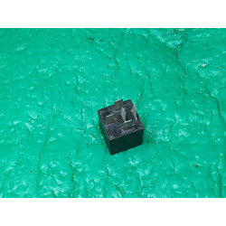 13306942 Cadillac ELR Engine Control Module Relay