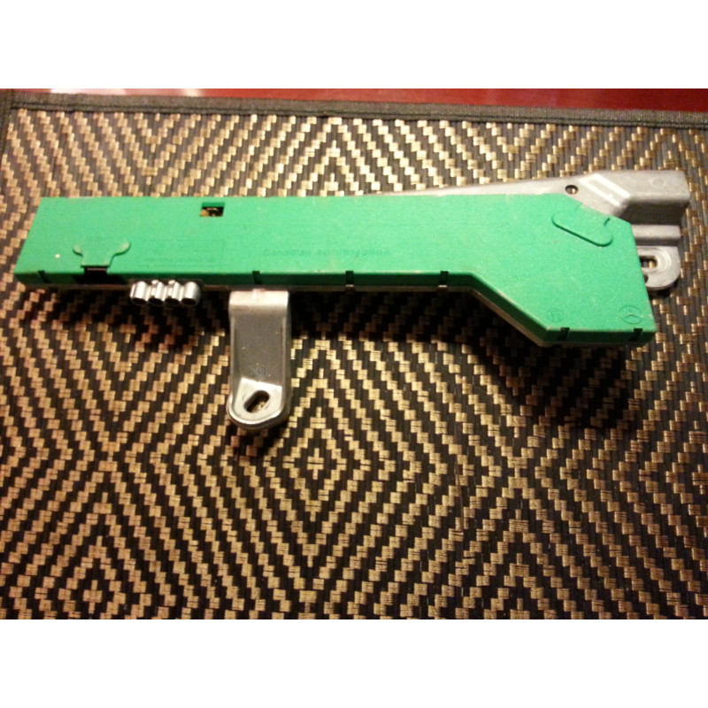A2118200689 Mercedes-Benz E-Class Antenna Amplifier