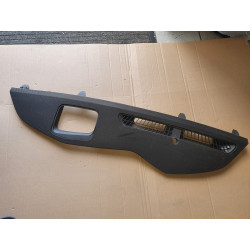 23188177 Cadillac CTS Dash Air Vent Trim Bezel Defrost Extension Panel