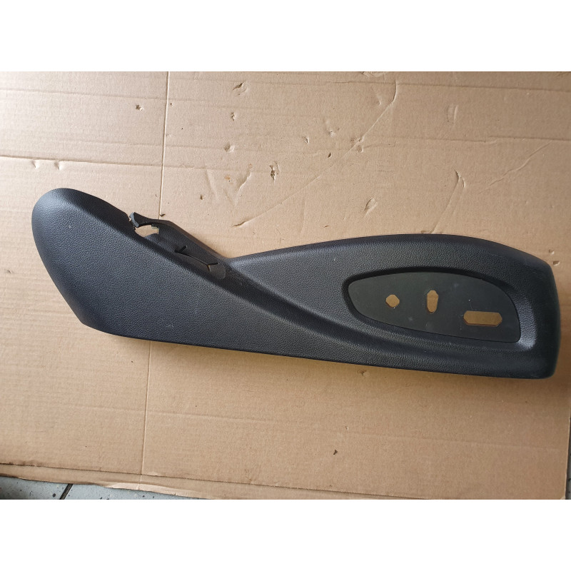 CADILLAC ATS FRONT LEFT SEAT SHIELD ADJUSTER COVER 2013-2020 GM 13588184