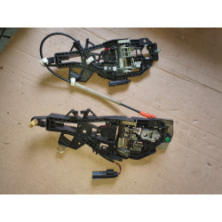 46082100 Chevrolet Camaro Right Door Handle Frame 2016-2022