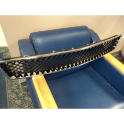 15835084 Chevrolet Avalanche Lower Grille 2007-2013