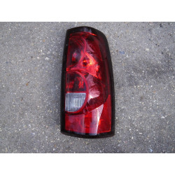 15273472 Chevrolet Silverado Right Tail Lamp 2004-2006 16530966
