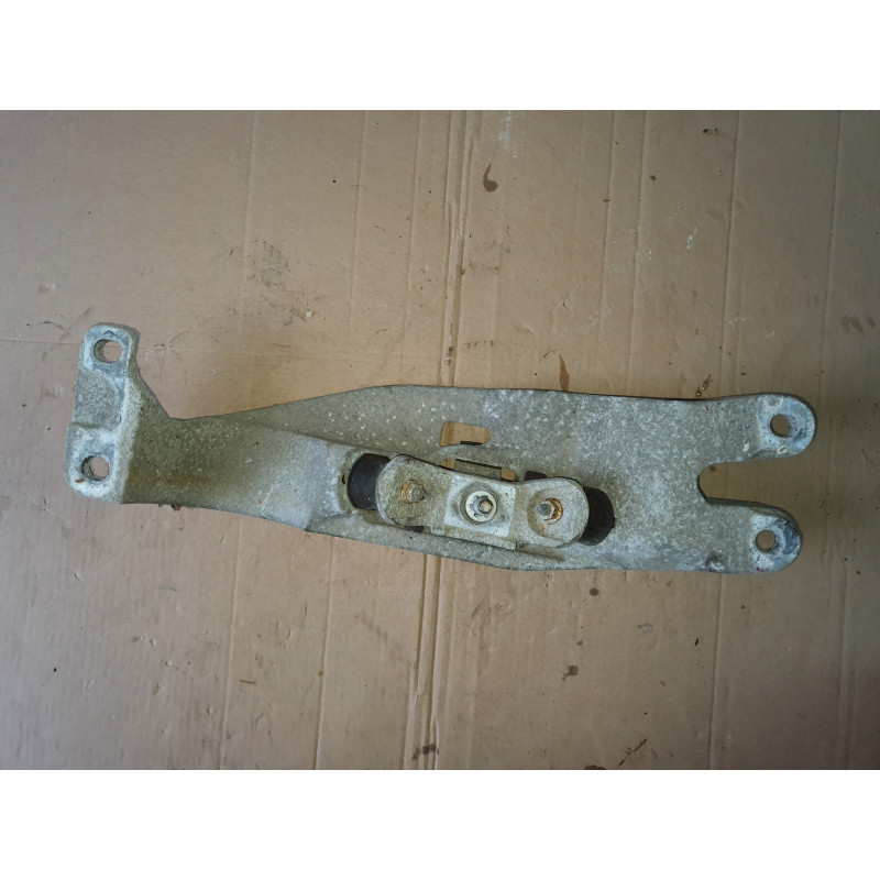 20897885 Cadillac CTS Transmission Mount Bracket 2014-2015 22996711