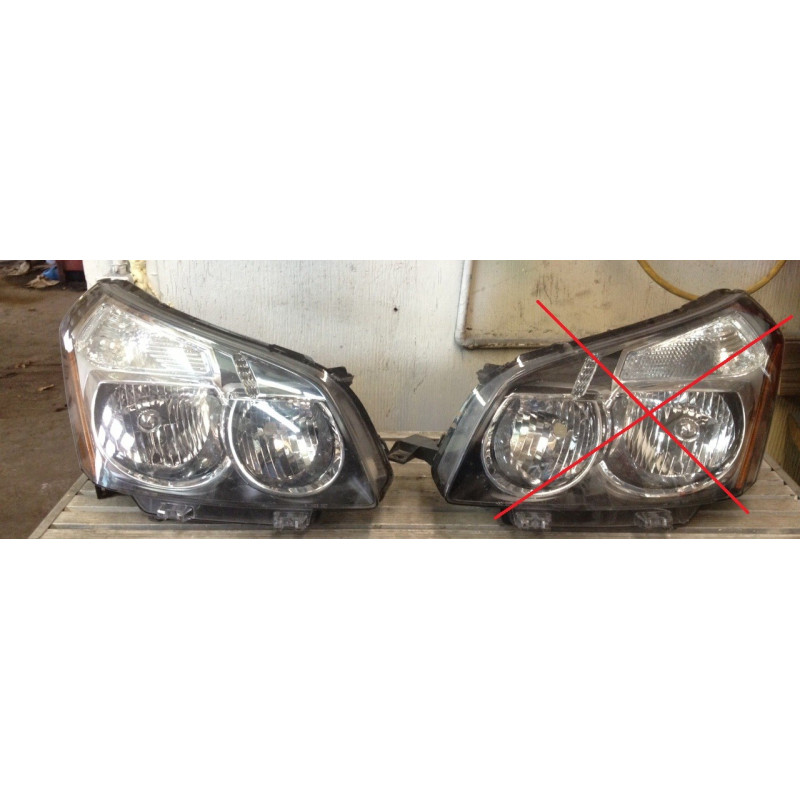 Pontiac Vibe Right Headlight 2009-2012