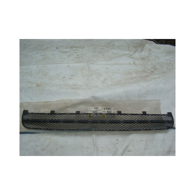 1C0807681F Volkswagen Beetle Lower Grille 1998-2005