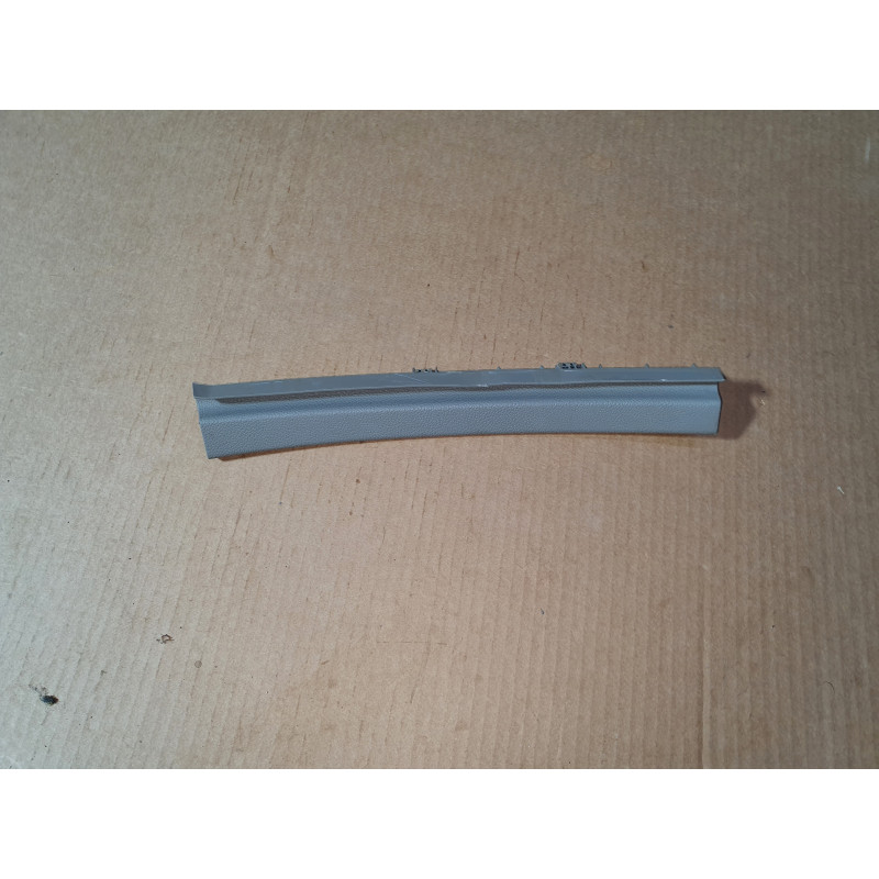 CADILLAC CTS RIGHT Side Body Hinge Pillar Trim Panel 2014-2019 GM 23172013 23435802