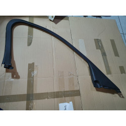 CADILLAC CT6 LEFT FRONT DOOR WINDOW GARNISH UPPER MOLDING 2016-2020 GM 23276643