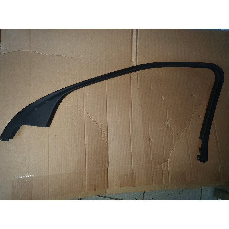 CHEVROLET EQUINOX GMC TERRAIN FRONT RIGHT DOOR Window Garnish Molding 2010-2017 GM 20894967 (