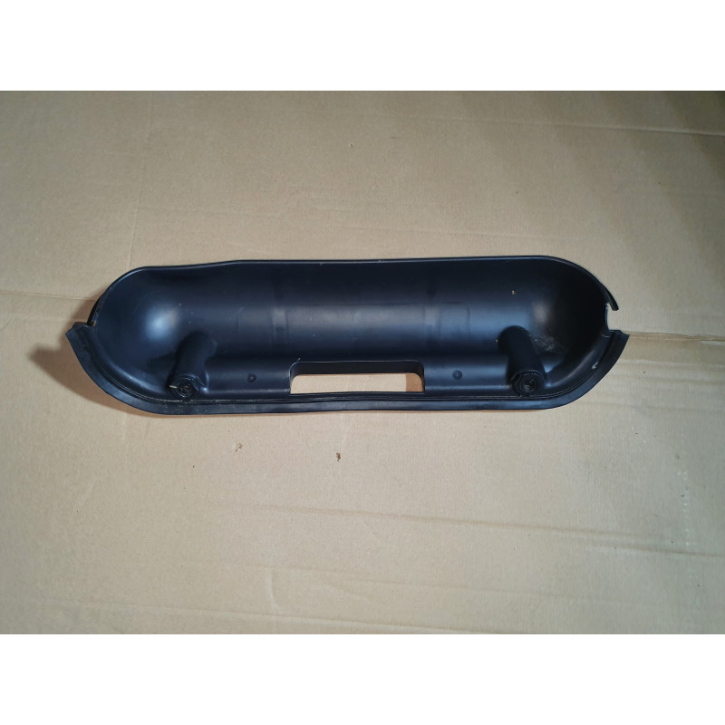23364937 GMC Acadia Cowl Plenum Upper Panel Water Deflector 2017-2022