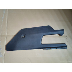 CADILLAC XT5 CENTER CONSOLE RIGHT FORWARD TRIM COVER EXTENSION FLOOR PANEL 2017-2022 GM 84053782 84053781