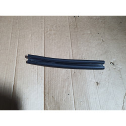 CADILLAC XT5 GMC ACADIA REAR DOOR WINDOW GLASS GUIDE CHANNEL SEAL 2017-2022 GM 23198258 23100214 23198104 23144415