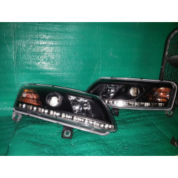 HYUNDAI SANTA FE RIGHT LED RUNNING DAYTIME HEADLIGHT 2019-2020 92208-S2000 208S2000
