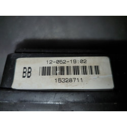CADILLAC DEVILLE FUSE BOX RELAYS 1999-2005 GM 15328711