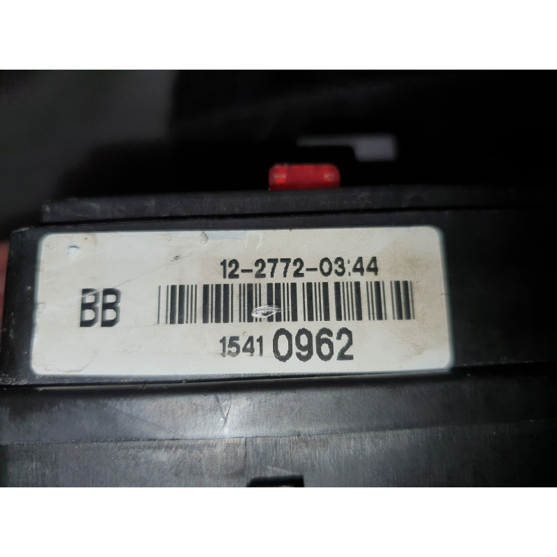 CADILLAC DEVILLE FUSE RELAY BLOCK BOX 2000-2005 GM 15410962