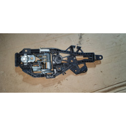 ATS CT4 CT6 CTS XT5 XT6 XTS CAMARO EQUINOX BLAZER ACADIA LEFT FRONT DOOR HANDLE BRACKET 2016-2022 GM 13509613 4608-1100