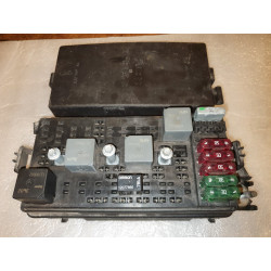 CADILLAC DEVILLE FUSE RELAY BLOCK BOX 2000-2005 GM 25687784