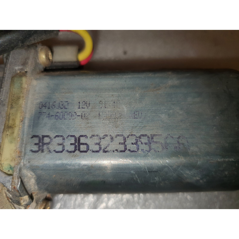 FORD MUSTANG RIGHT DOOR WINDOW MOTOR 1999-2004 3R336323395AA