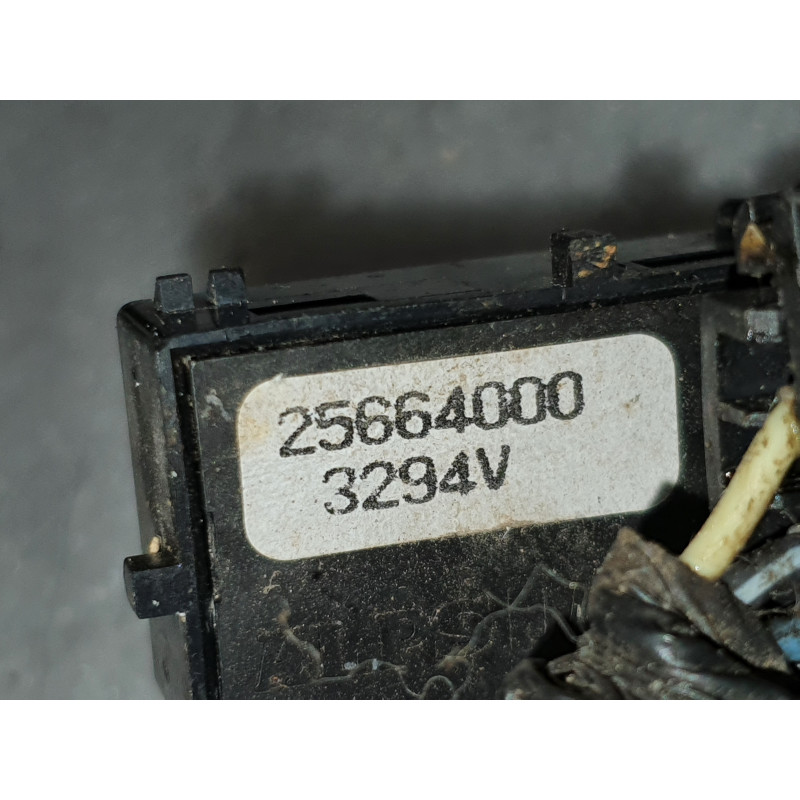 CADILLAC DEVILLE DOOR LOCK SWITCH 2000-2005 GM 25664000