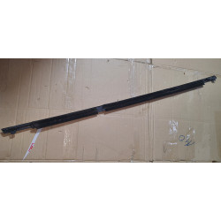LINCOLN MKS LEFT REAR DOOR WINDOW CHROME WEATHERSTRIP TRIM 2009-2012 8A53-5425597-AFW