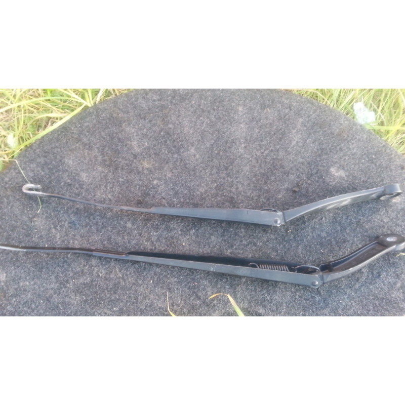 24013673 Cadillac CTS Wiper Blade 2003-2007 24025652