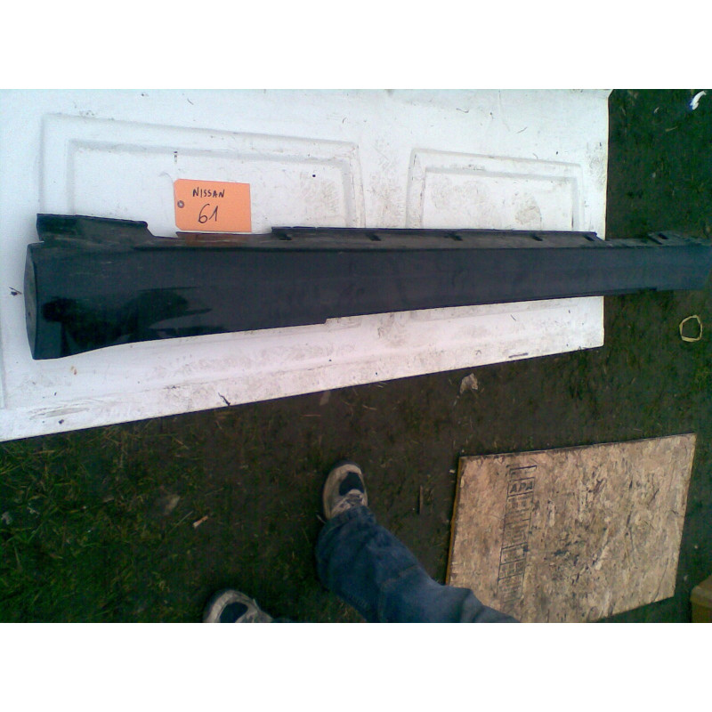 76851-AM800 Infiniti G35 Left Rocker Molding Side Panel 2003-2007