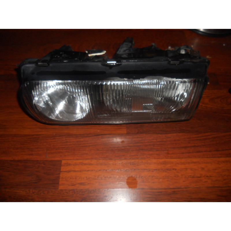 Mitsubishi Sigma Left Headlight 1997