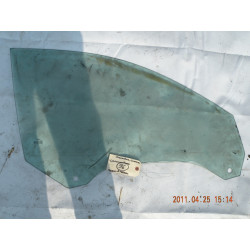 Audi A6 Right Front Door Glass 2000