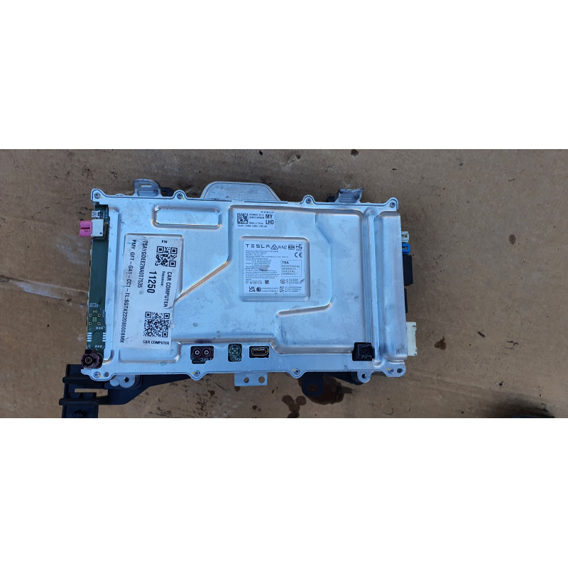 1684435-00-D Tesla Model Y Media Car Computer Module 2020-2024