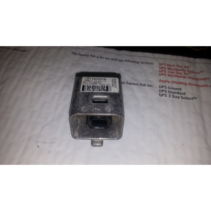 89173-06070 Lexus ES300 Airbag Sensor 2002-2006