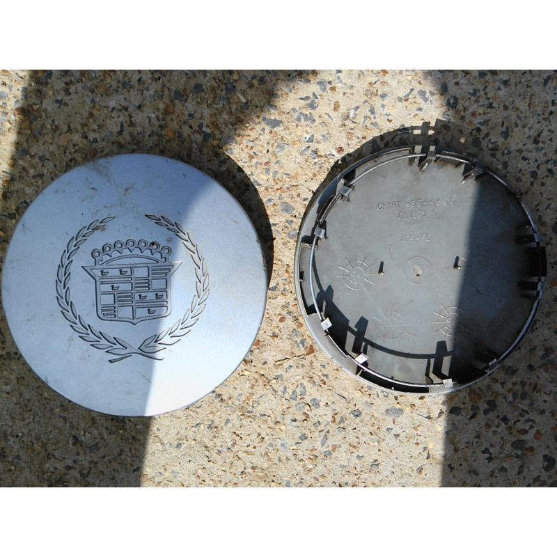 3544650 Cadillac Seville OEM Wheel Center Cap 1994-2002