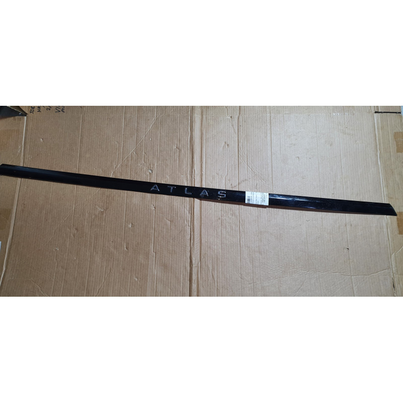 3CN853955 Volkswagen Atlas Rear Tailgate Applique Molding 3CN853583E