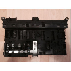 YQE500050 Land Rover Range Rover Fuse Box 2002-2009