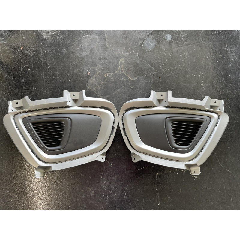 86526-C6000 Kia Sorento Front Bumper Fog Cover Trim 2016-2018 86525-C6000