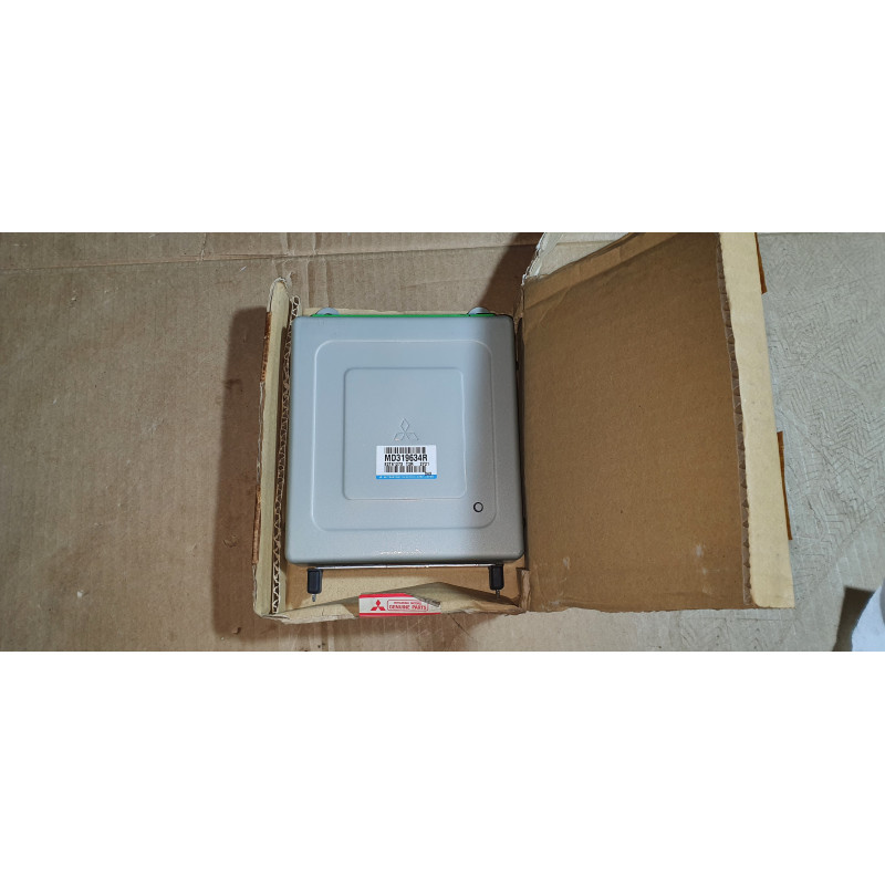 MD319634R Mitsubishi Diamante Engine Computer ECM 1996 MD319634RR
