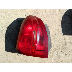 F8VB-13B505-A Lincoln Town Car Left Tail Lamp 1999-2003 F8VB-13B505-AR