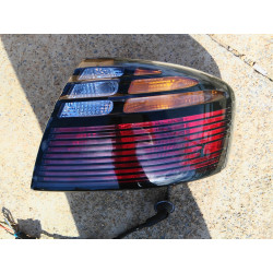 16524950 Pontiac Bonneville Right Tail Light 2000-2005
