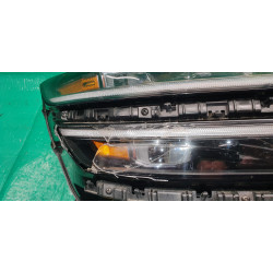 92102-AR000 Genesis GV70 Right Full LED Headlight 2021-2025 92102-AR200
