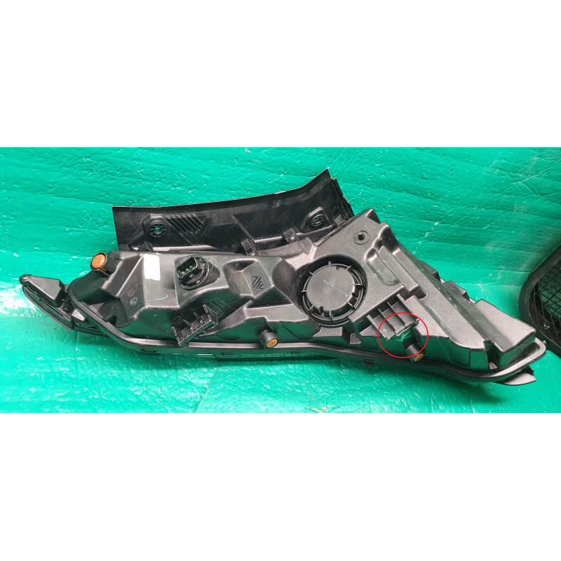 92207-CW010 Hyundai Tucson Left Full LED Headlight 2022-2023