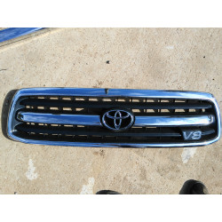 Toyota Tundra Chrome Grill With Emblem 2000-2002