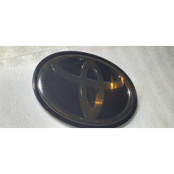 53141-33130 Toyota Avalon Grille Logo Emblem 2016-2021 53141-33140