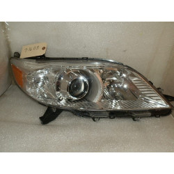 81110-08030 Toyota Sienna Right Headlight 2011-2015 81110-08031