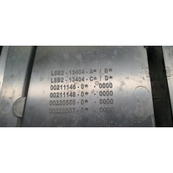 L8B2-13404-DD Land Rover Defender Right LED Tail Lamp 2020-2023