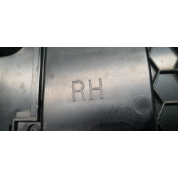 L8B2-13404-DD Land Rover Defender Right LED Tail Lamp 2020-2023